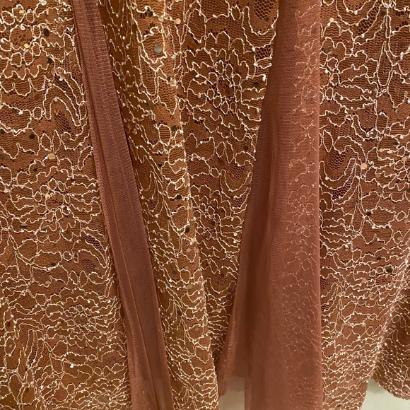NWOT Plus Size Dark Salmon Lace Long Evening Wear Dress - Picture 5 of 11